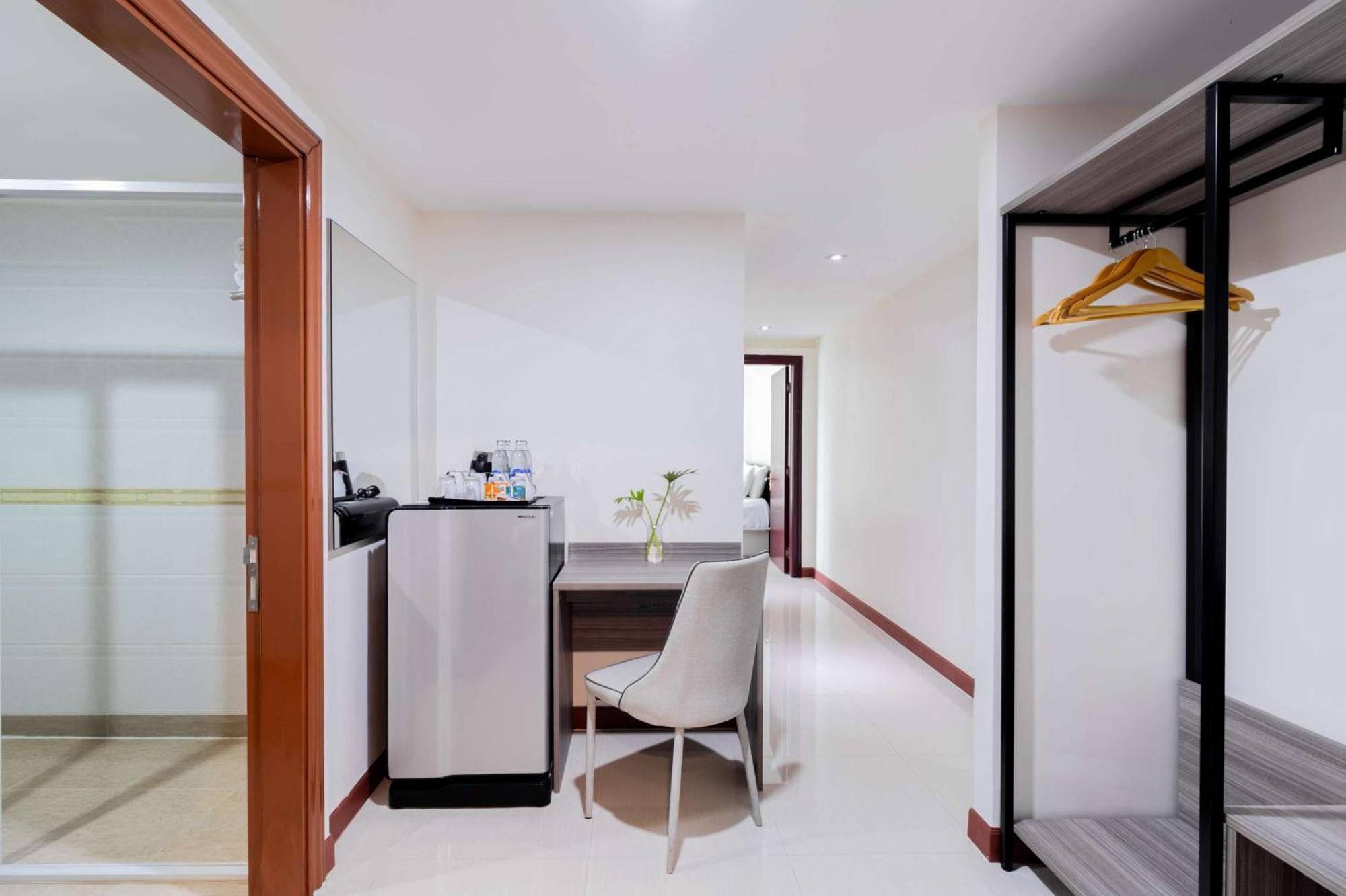 Surestay By Best Western Iconic Suvarnabhumi Bang Bo Exterior photo