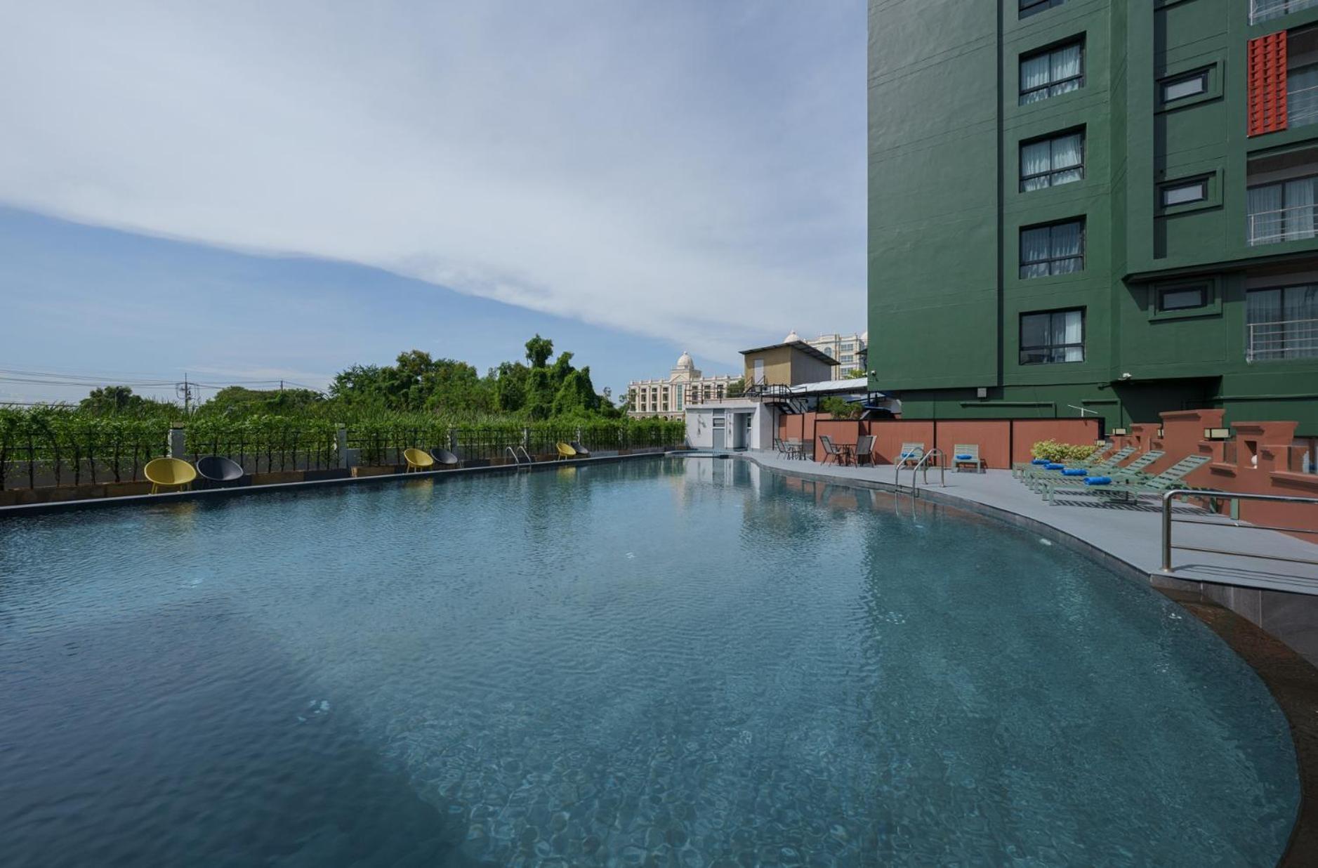 Surestay By Best Western Iconic Suvarnabhumi Bang Bo Exterior photo