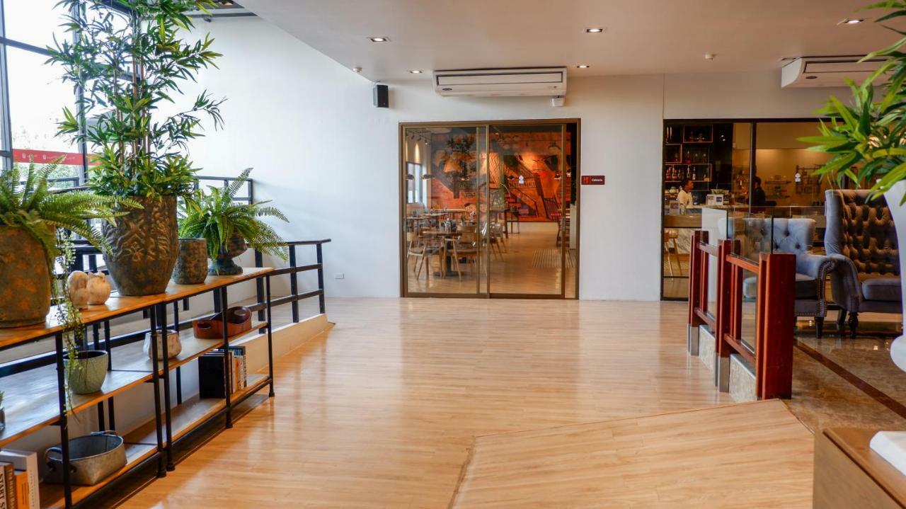 Surestay By Best Western Iconic Suvarnabhumi Bang Bo Exterior photo